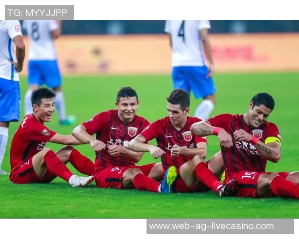 足球圈内的荣耀与挑战球员转会背后的故事与未来展望